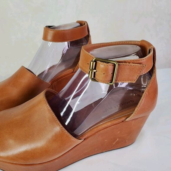 Chocolat Blu Womens Sz 10 Wawa Wedge Sandals Brown Leather Peep Toe Buckle - Picture 2 of 10